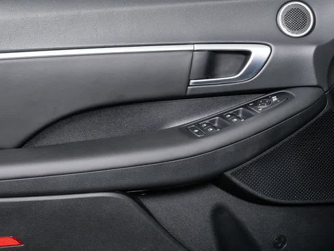 Used 2023 Hyundai Sonata SEL w/ Convenience Package image 6