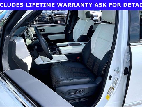 Used 2023 Toyota Tundra Capstone AWD/4WD image 21