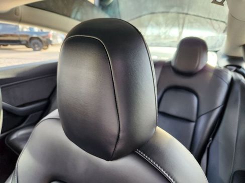 Used 2018 Tesla Model 3 Performance image 13