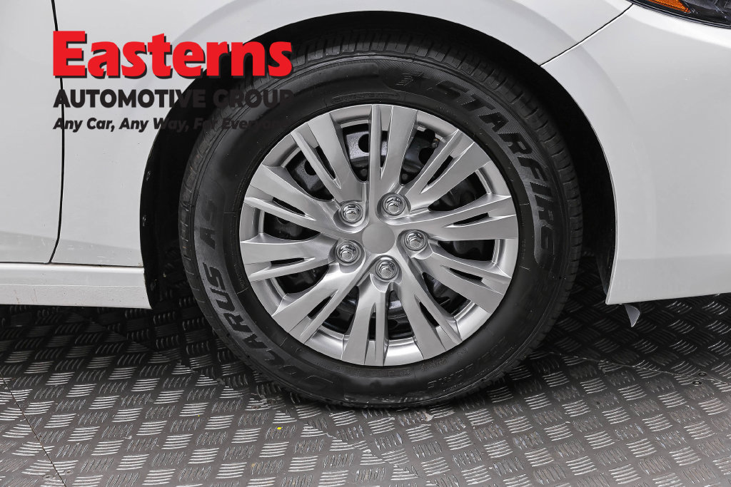 Used 2024 Nissan Sentra S FWD image 28