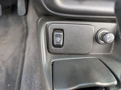 Used 2001 Chevrolet Camaro Z28 w/ SS Performance/Appearance Pkg image 69