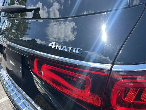 Certified 2023 Mercedes-Benz GLS 450 4MATIC image 10