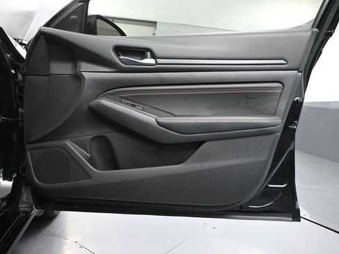 Used 2021 Nissan Altima 2.5 SR image 43