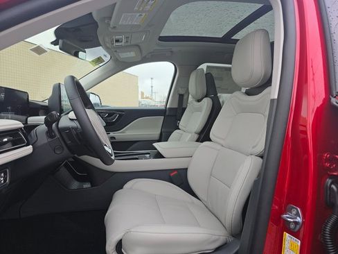 New 2025 Lincoln Aviator Reserve w/ Equipment Group 201A image 17