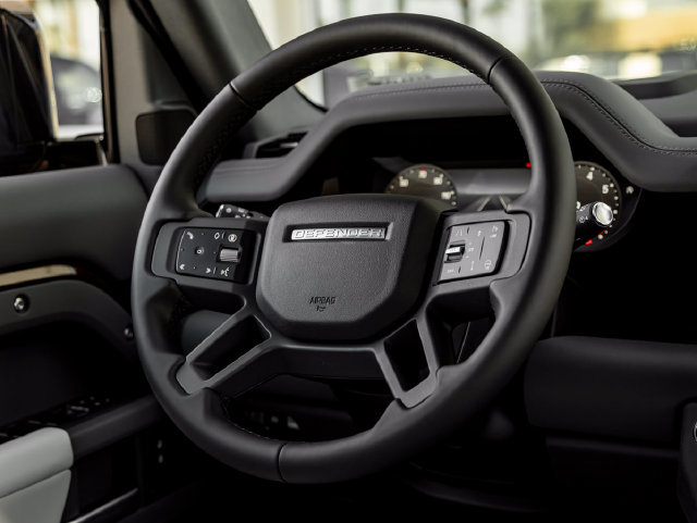 New 2026 Land Rover Defender 130 X-Dynamic SE AWD/4WD image 20