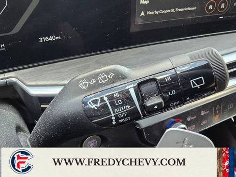 Used 2025 Kia Sorento SX Prestige AWD/4WD image 14