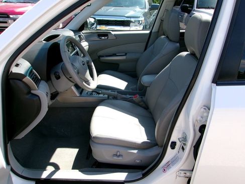Used 2010 Subaru Forester 2.5X Limited w/ Popular Equipment Group 4A AWD/4WD image 7