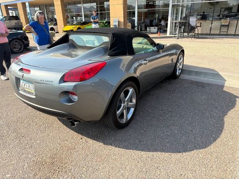 Used 2006 Pontiac Solstice Convertible w/ Premium Package RWD image 5