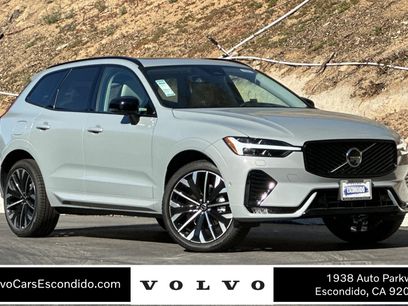 New 2026 Volvo XC60 B5 Ultra w/ Climate Package
