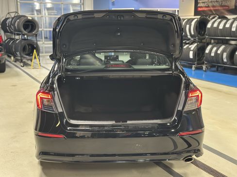 Used 2024 Honda Civic Sport image 6