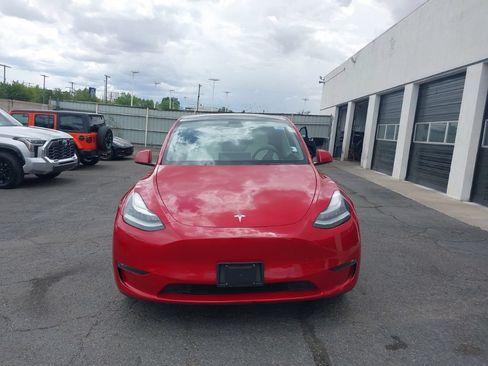 Used 2021 Tesla Model Y Long Range AWD/4WD image 1
