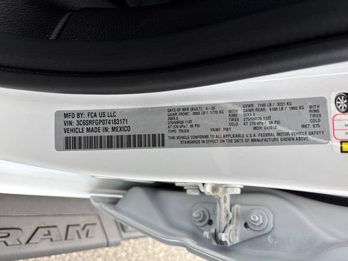 New 2026 RAM 1500 Express AWD/4WD image 30