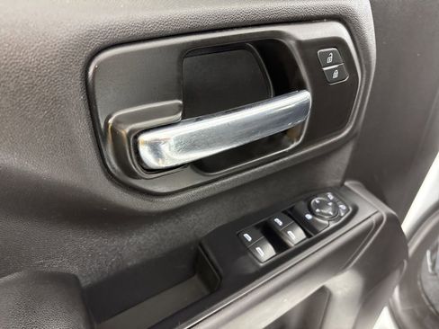 Used 2021 Chevrolet Silverado 1500 Custom w/ Custom Max Trailering Package image 17