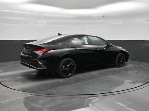New 2026 Hyundai Elantra Sport FWD image 8
