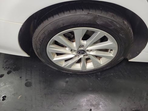 Used 2021 Toyota Camry LE FWD image 11