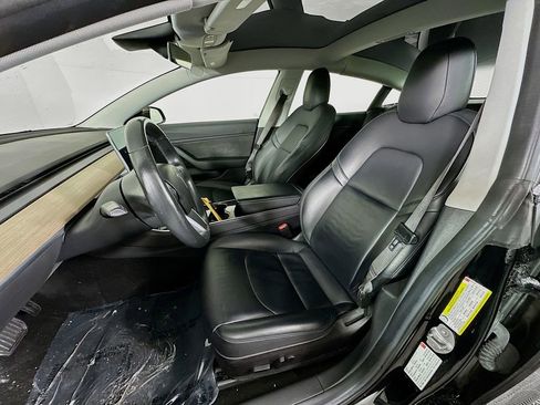 Used 2018 Tesla Model 3 Long Range image 25