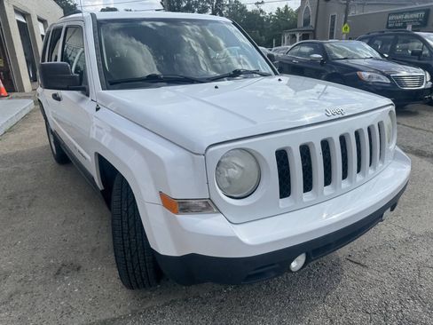 Used 2014 Jeep Patriot Sport FWD image 14