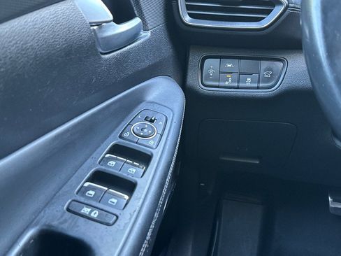 Used 2019 Hyundai Santa Fe Limited FWD image 5