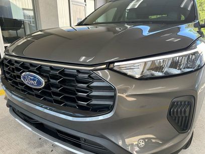 New 2025 Ford Escape ST-Line w/ Equipment Group 301A