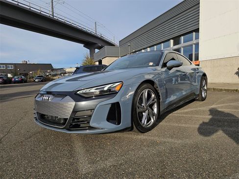 Used 2022 Audi e-tron GT Premium Plus image 4
