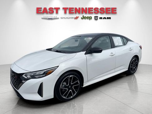 Used 2025 Nissan Sentra SR image 7