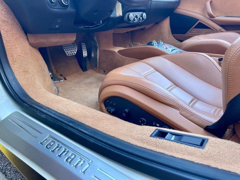 Used 2013 Ferrari 458 Spider image 64