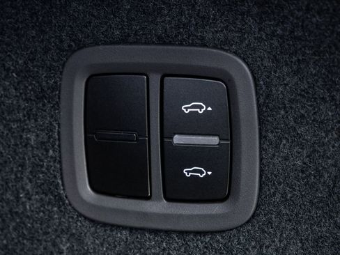 New 2026 Porsche Cayenne Coupe AWD/4WD image 32
