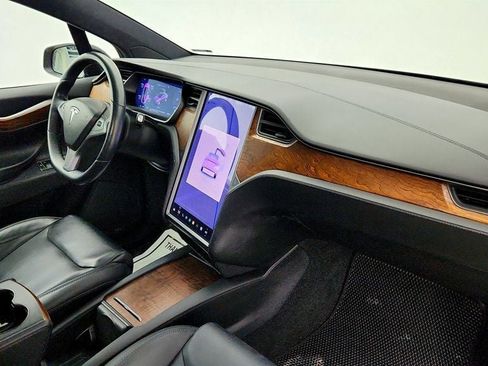 Used 2020 Tesla Model X Long Range image 25