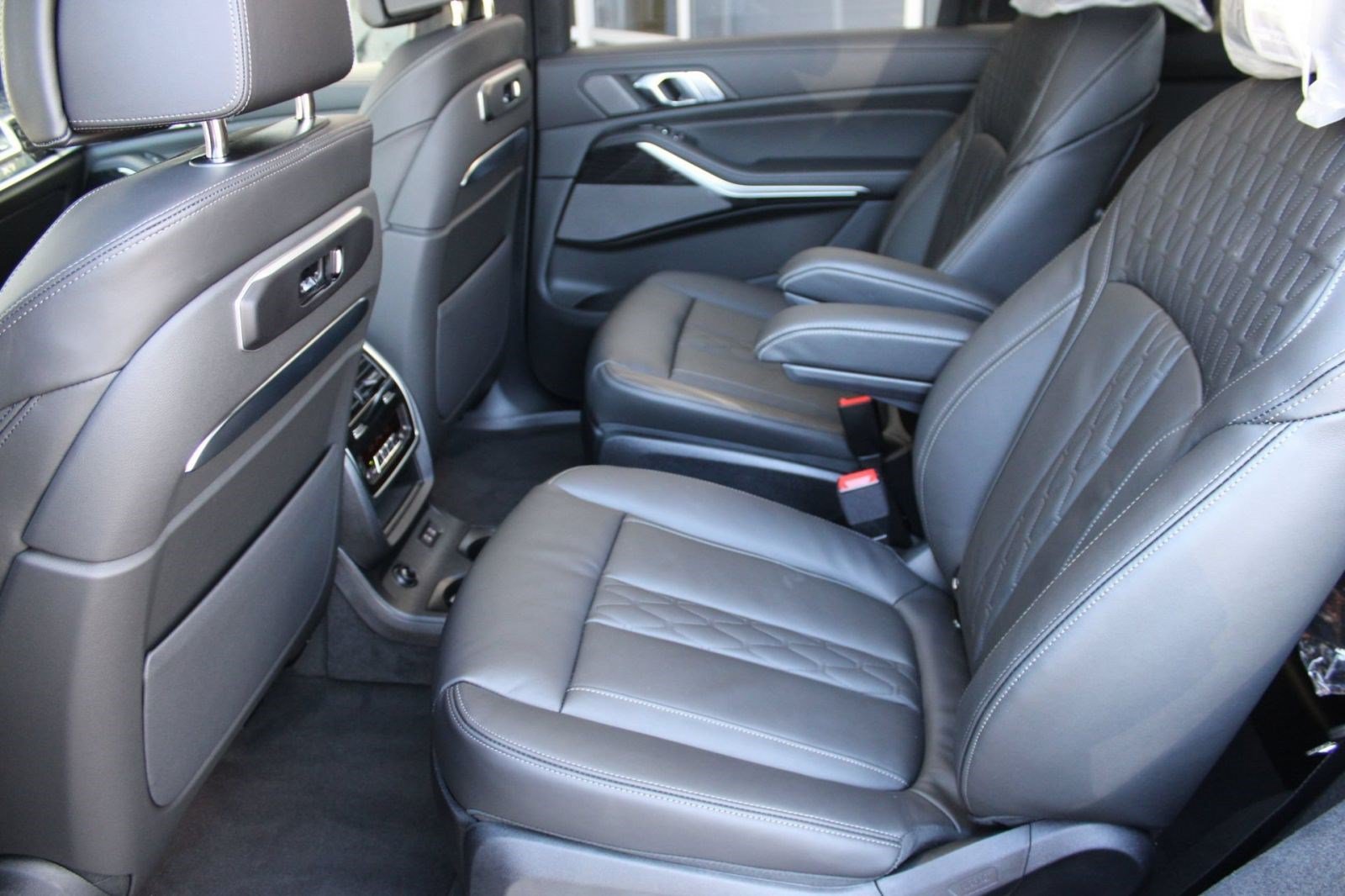 Used 2026 BMW X7 xDrive40i AWD/4WD image 24