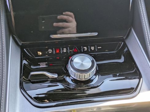 New 2026 Jeep Grand Wagoneer Limited w/ Premium Group II image 20