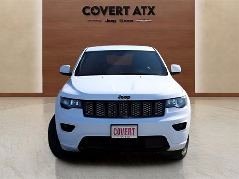 Used 2019 Jeep Grand Cherokee Altitude image 7