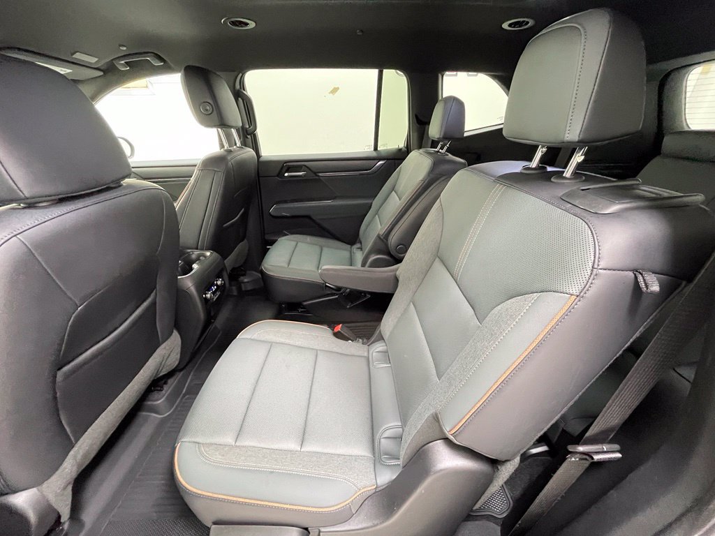 Used 2024 GMC Acadia AT4 AWD/4WD image 11