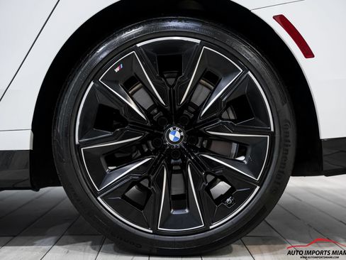 Used 2023 BMW 740i RWD image 89
