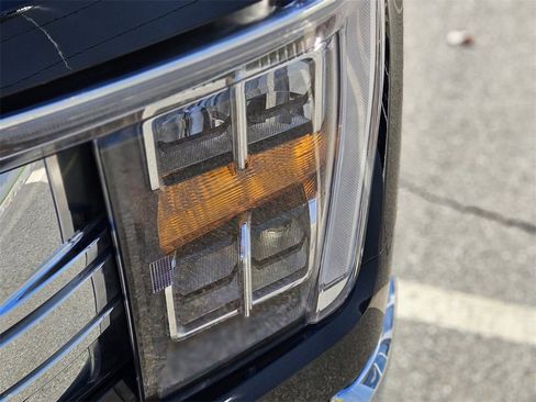 Used 2022 Ford F150 XLT w/ Equipment Group 302A High image 9