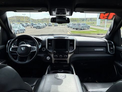 Used 2019 RAM 1500 Laramie w/ Sport Appearance Package AWD/4WD image 15