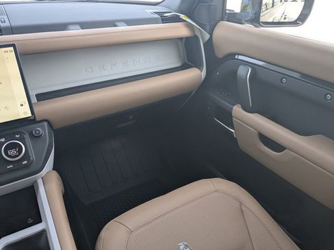 New 2026 Land Rover Defender 110 X-Dynamic SE AWD/4WD image 16