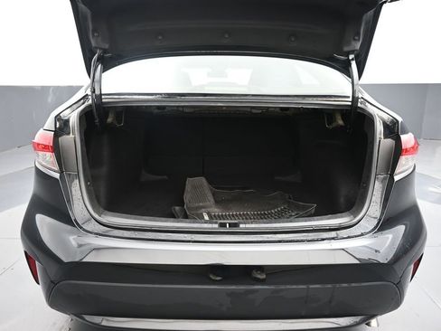 Used 2020 Toyota Corolla LE FWD image 26
