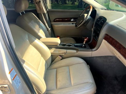 Used 2002 Lincoln LS image 21