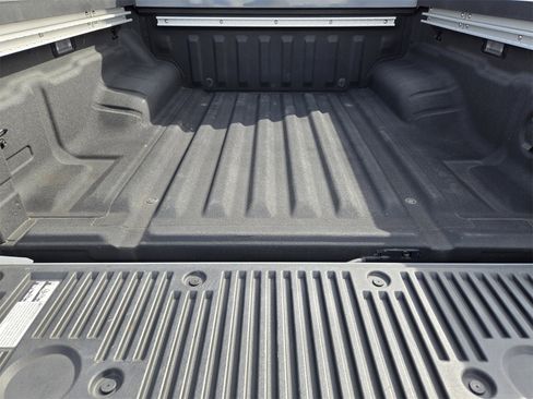 Used 2023 Nissan Frontier PRO-4X w/ Pro-4X Premium Package image 32