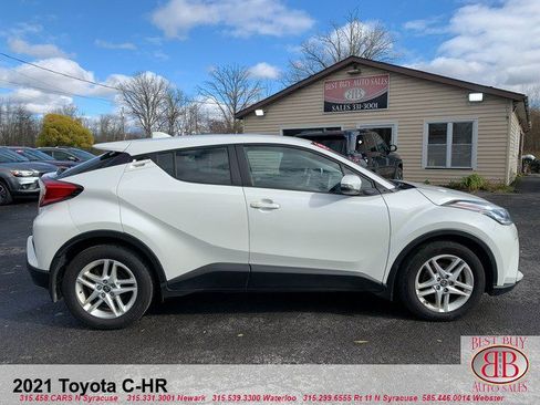 Used 2021 Toyota C-HR XLE image 7