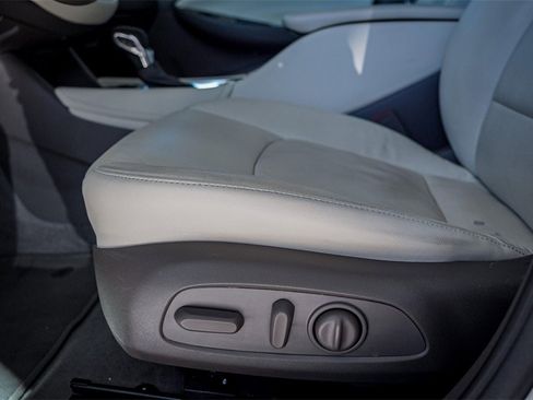 Used 2024 Chevrolet Malibu LT image 24