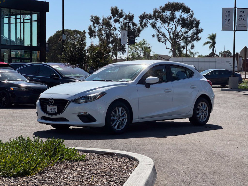 Used 2016 MAZDA MAZDA3 i Sport w/ Preferred Equipment Package FWD image 5