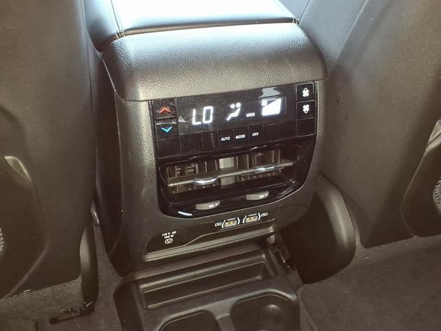 Used 2023 Jeep Grand Cherokee L Laredo w/ Luxury Tech Group I AWD/4WD image 11
