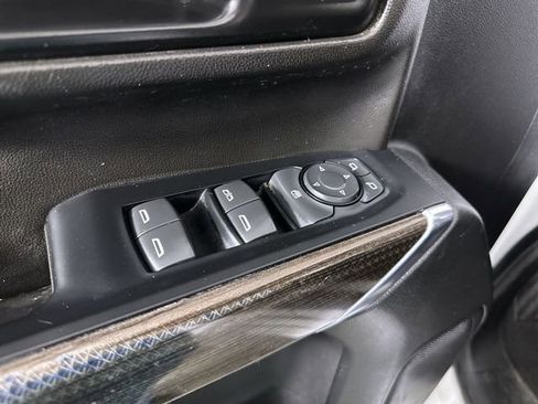 Used 2023 Chevrolet Silverado 2500 LT AWD/4WD image 24
