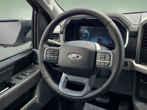 Used 2023 Ford F150 Lightning XLT AWD/4WD image 12