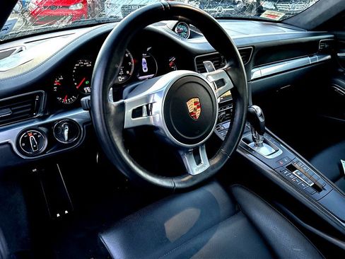 Used 2015 Porsche 911 4 Coupe image 17