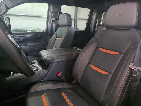 Used 2025 GMC Sierra 2500 AT4 w/ AT4 Premium Plus Package image 11