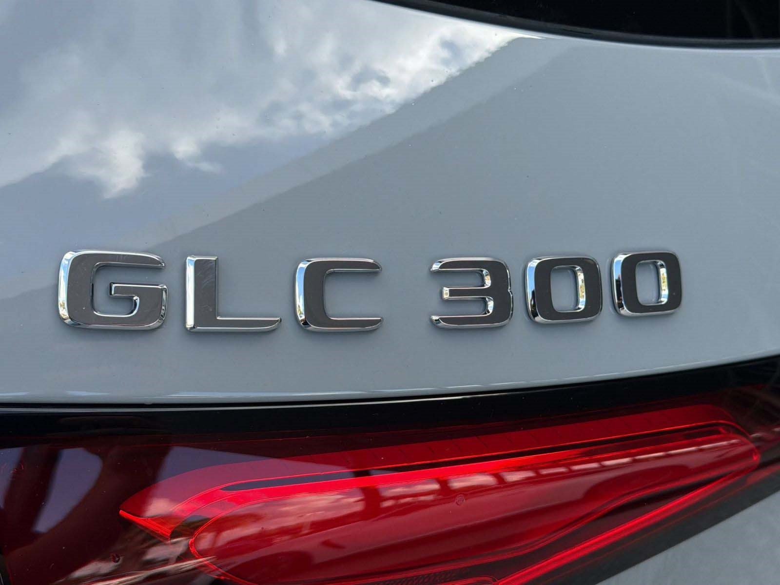 Used 2027 Mercedes-Benz GLC 300 image 32