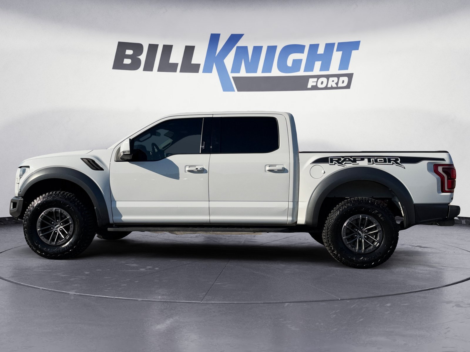 Used 2019 Ford F150 Raptor AWD/4WD image 2