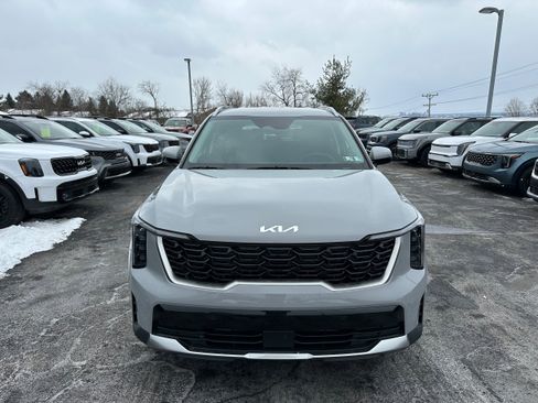 New 2026 Kia Sorento S image 2